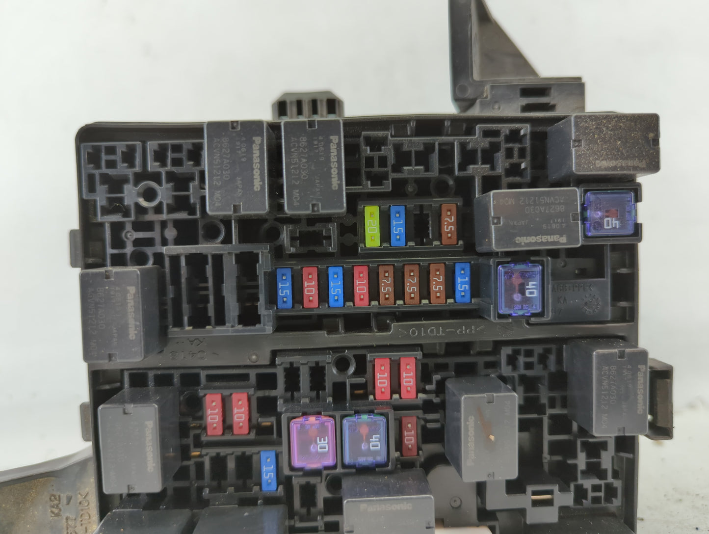 2014 Mitsubishi Mirage Fusebox Fuse Box Panel Relay Module P/N:0417 PA66+PPE Fits OEM Used Auto Parts - Oemusedautoparts1.co