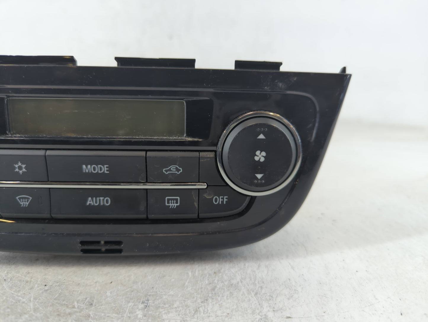 2015 Mitsubishi Mirage Climate Control Module Temperature AC/Heater Replacement P/N:7820A883XA Fits OEM Used Auto Parts - Oe