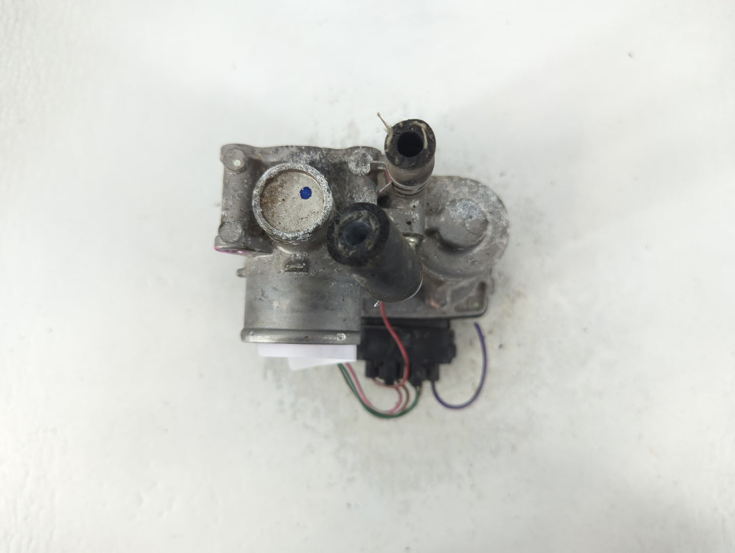 2014 Mitsubishi Mirage Throttle Body Fits OEM Used Auto Parts - Oemusedautoparts1.com