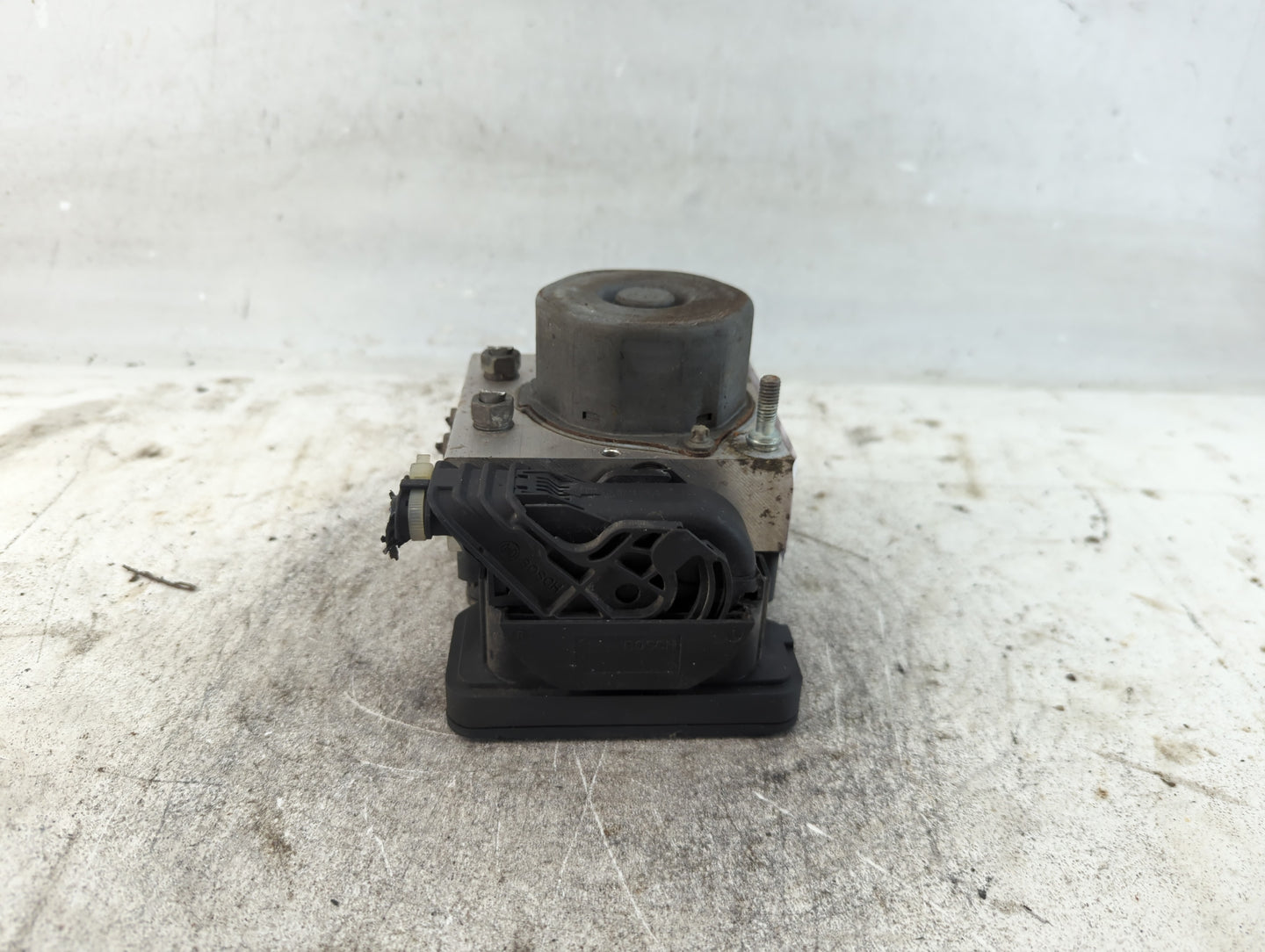 2015 Mitsubishi Mirage ABS Pump Control Module Replacement P/N:B08 150317/1/0300, 4670B117 Fits OEM Used Auto Parts - Oemuse