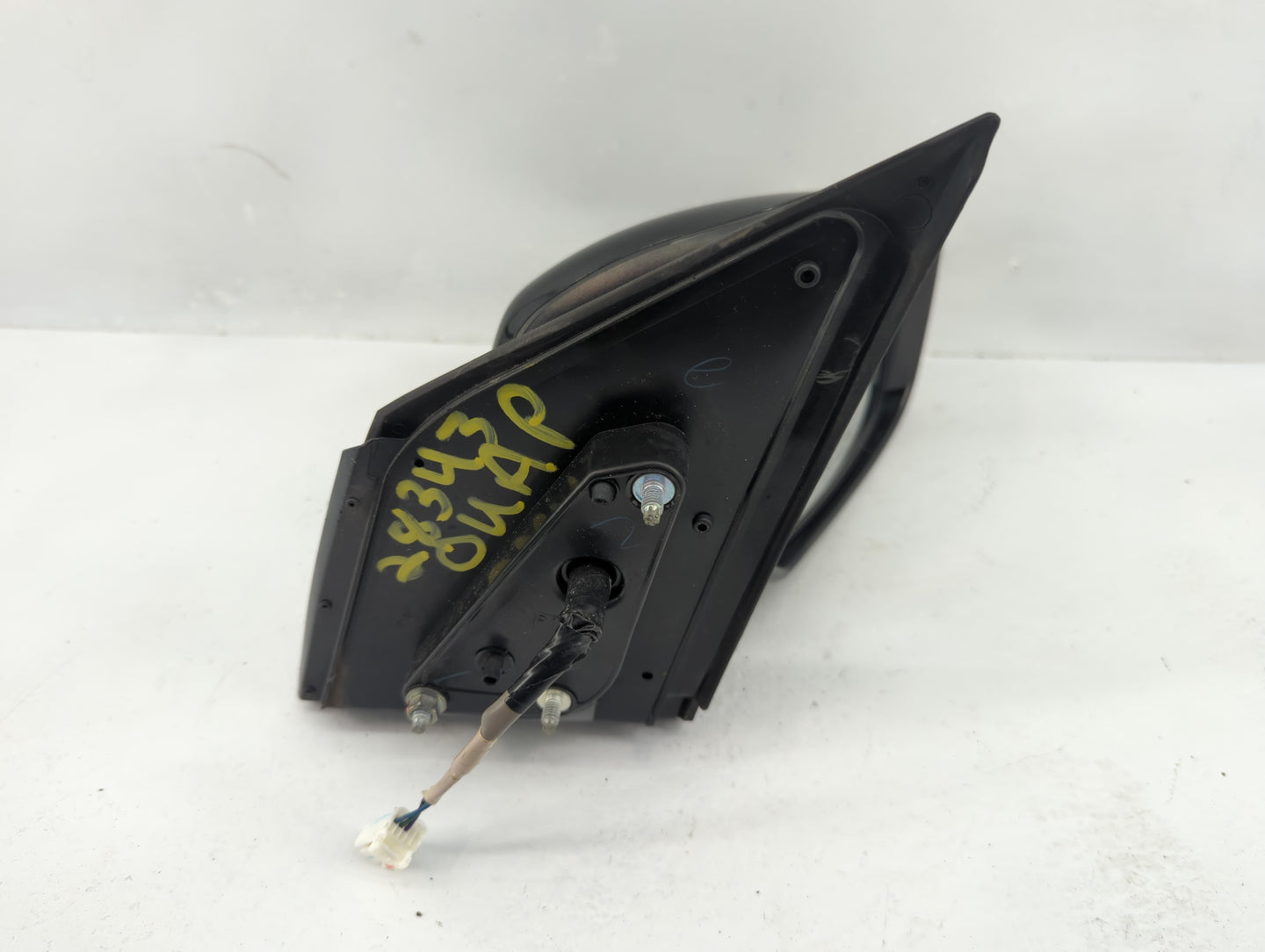 2014-2014 Mitsubishi Mirage Passenger Right Side View Manual Door Mirror - Oemusedautoparts1.com