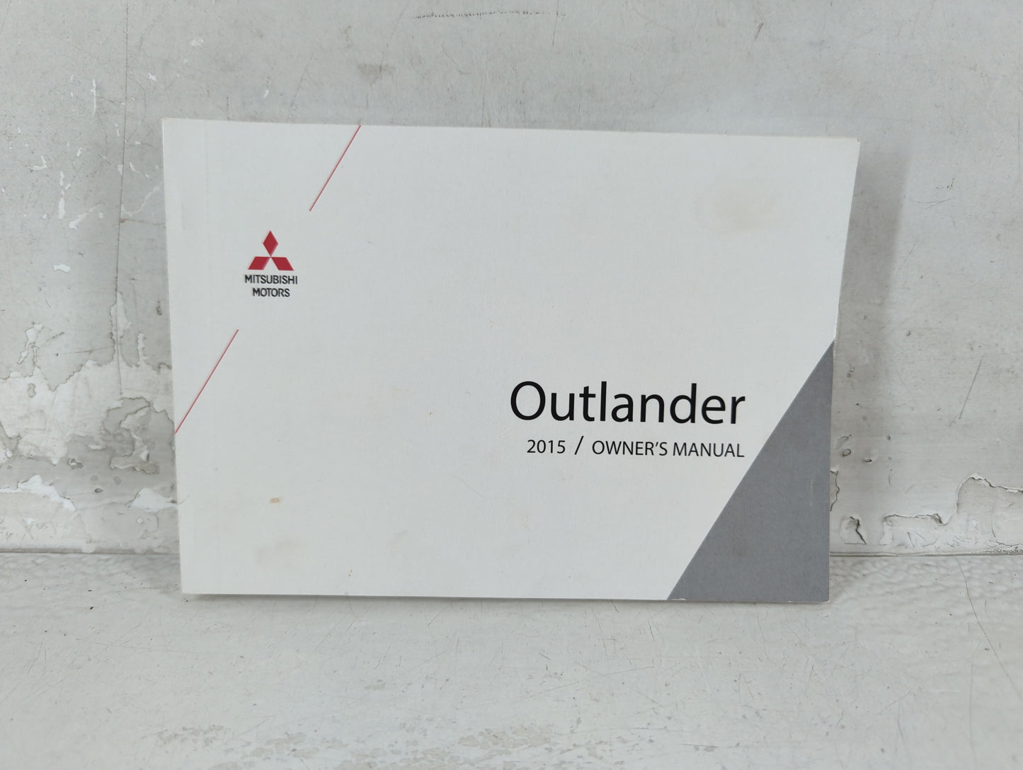 2015 Mitsubishi Outlander Owners Manual Book Guide P/N:9290G262 OEM Used Auto Parts - Oemusedautoparts1.com