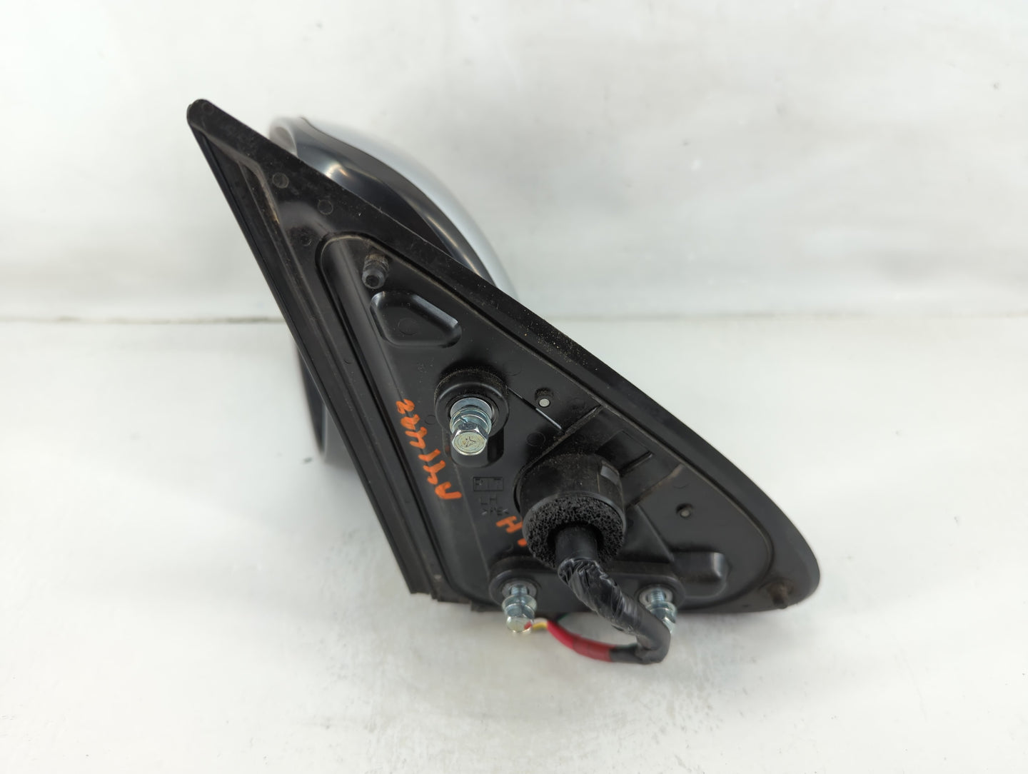 2014-2015 Mitsubishi Outlander Driver Side View Mirror - Left Door Mirror OEM Used - Oemusedautoparts1.com