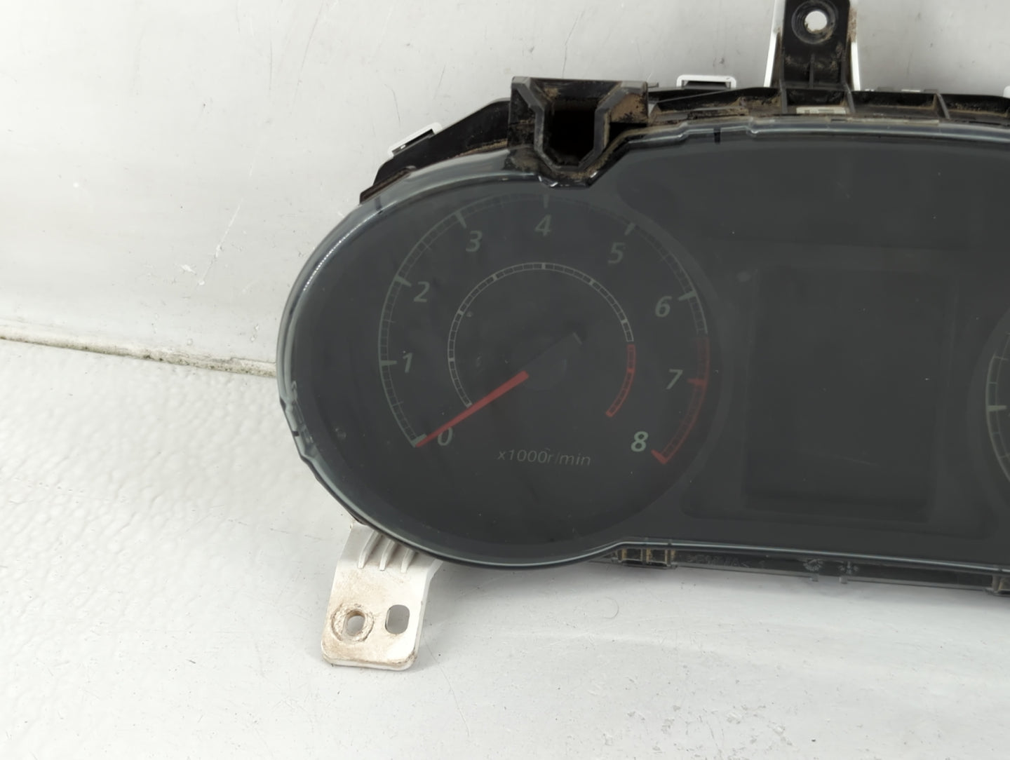2014-2015 Mitsubishi Outlander Instrument Cluster Speedometer Gauges P/N:8100B954 Fits Fits 2014 2015 OEM Used Auto Parts - 