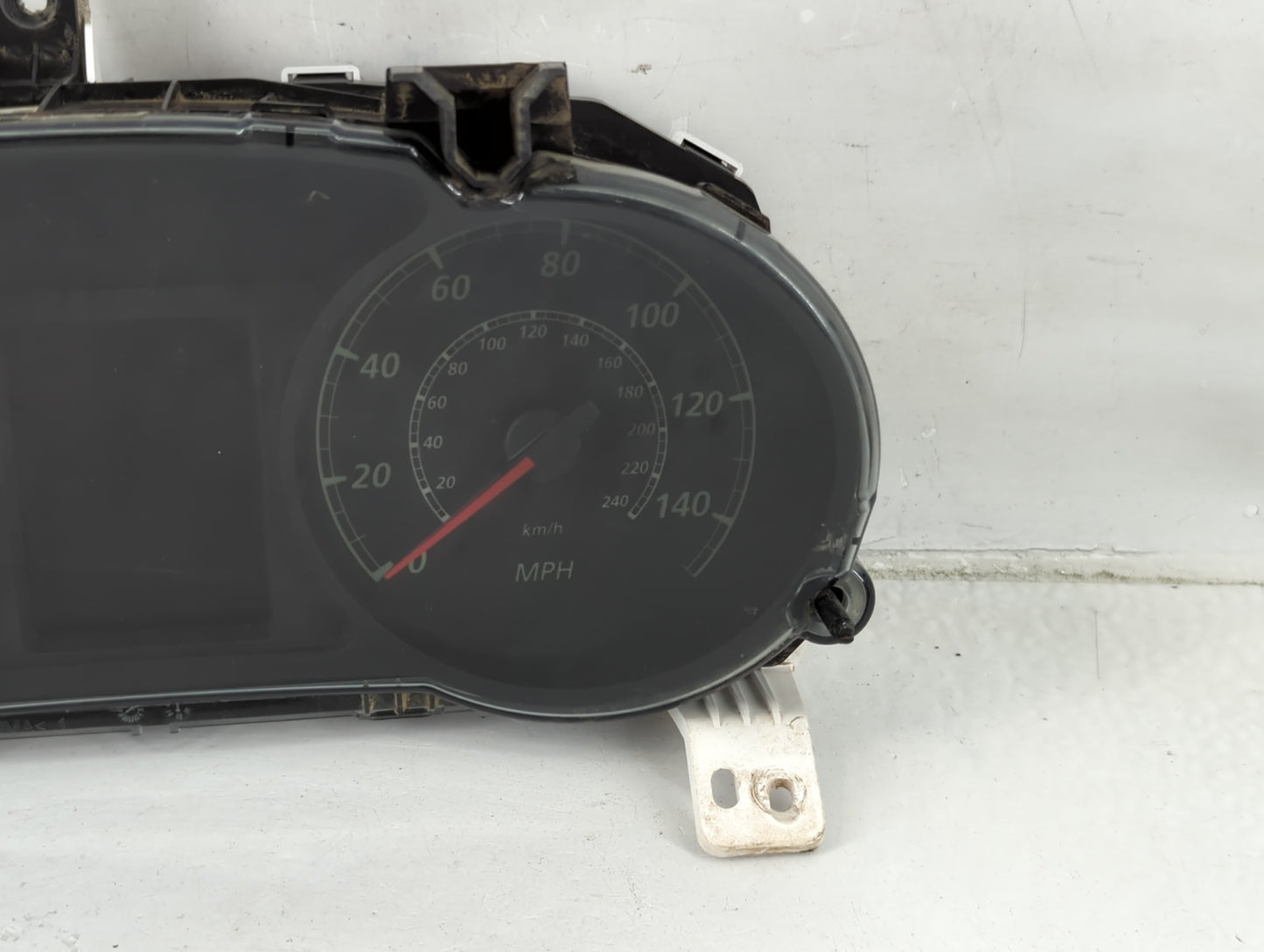 2014-2015 Mitsubishi Outlander Instrument Cluster Speedometer Gauges P/N:8100B954 Fits Fits 2014 2015 OEM Used Auto Parts - 