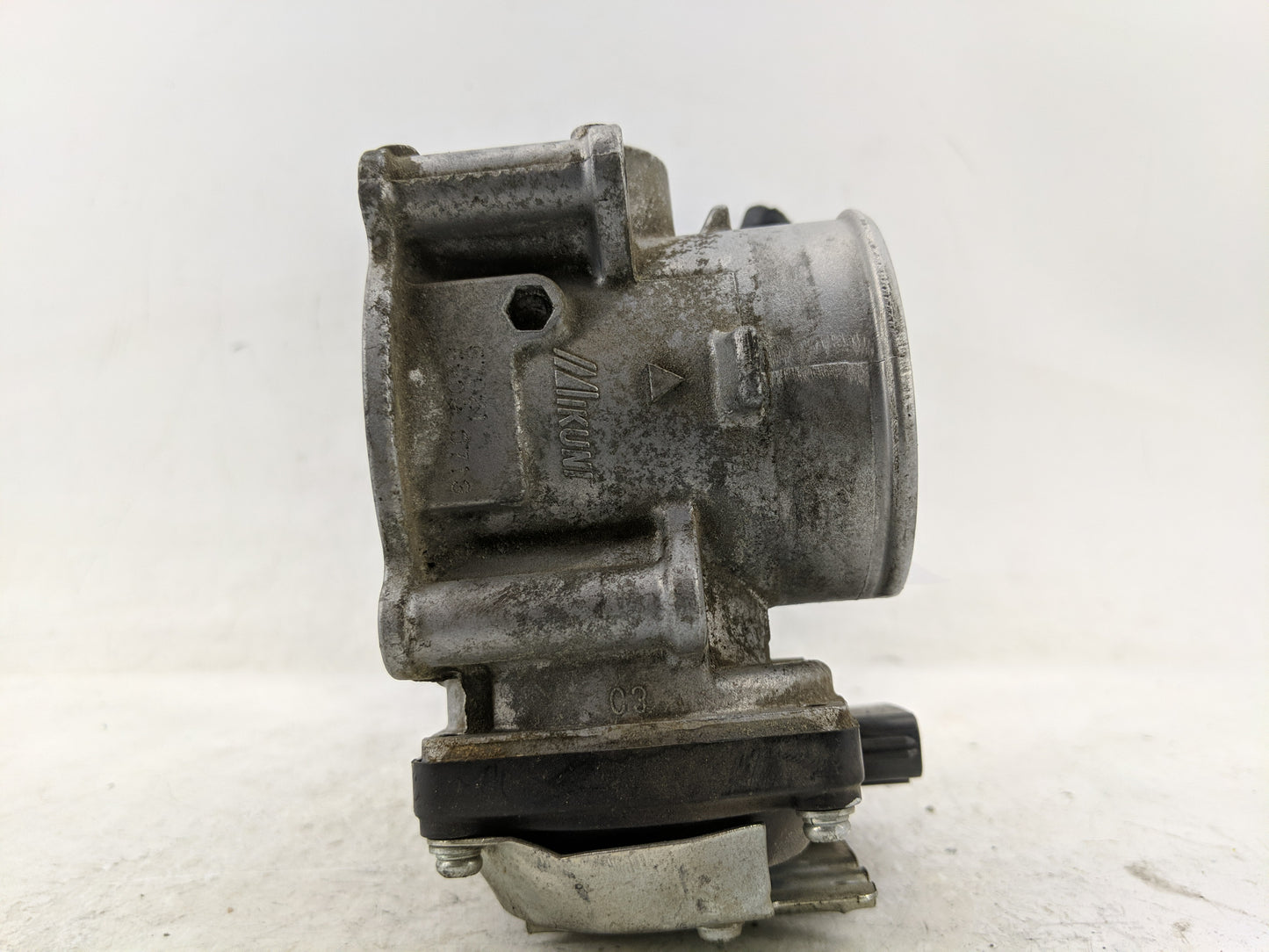 2015 Mitsubishi Outlander Throttle Body Fits OEM Used Auto Parts - Oemusedautoparts1.com