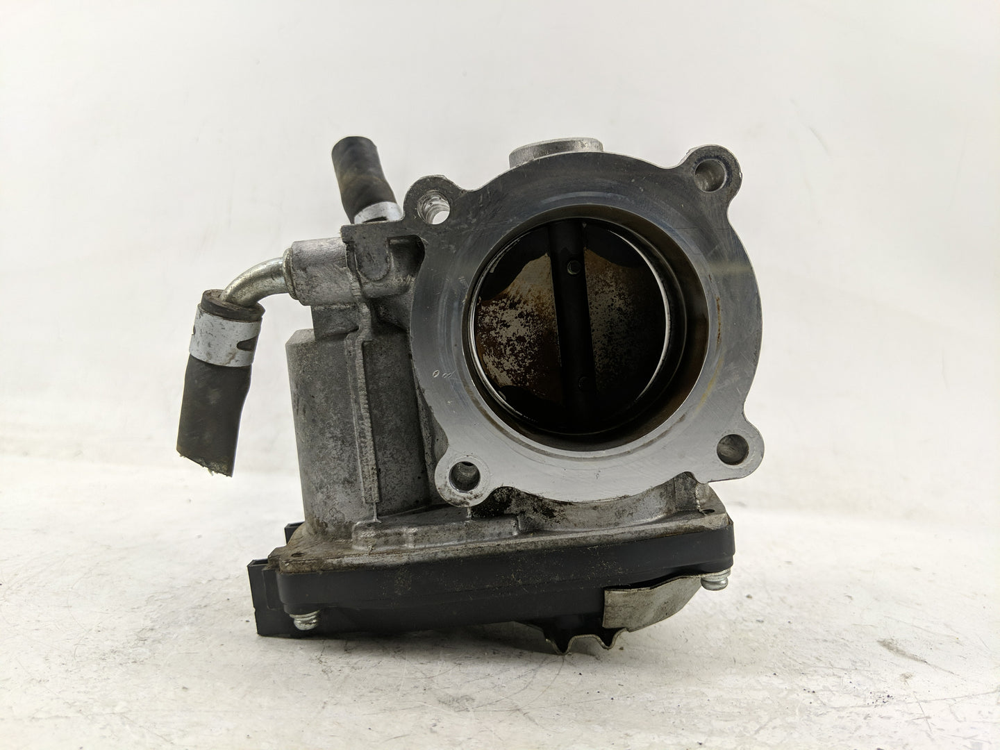 2015 Mitsubishi Outlander Throttle Body Fits OEM Used Auto Parts - Oemusedautoparts1.com