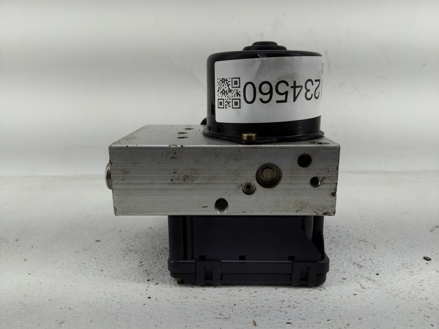 2015 Mitsubishi Outlander ABS Pump Control Module Replacement Fits OEM Used Auto Parts - Oemusedautoparts1.com