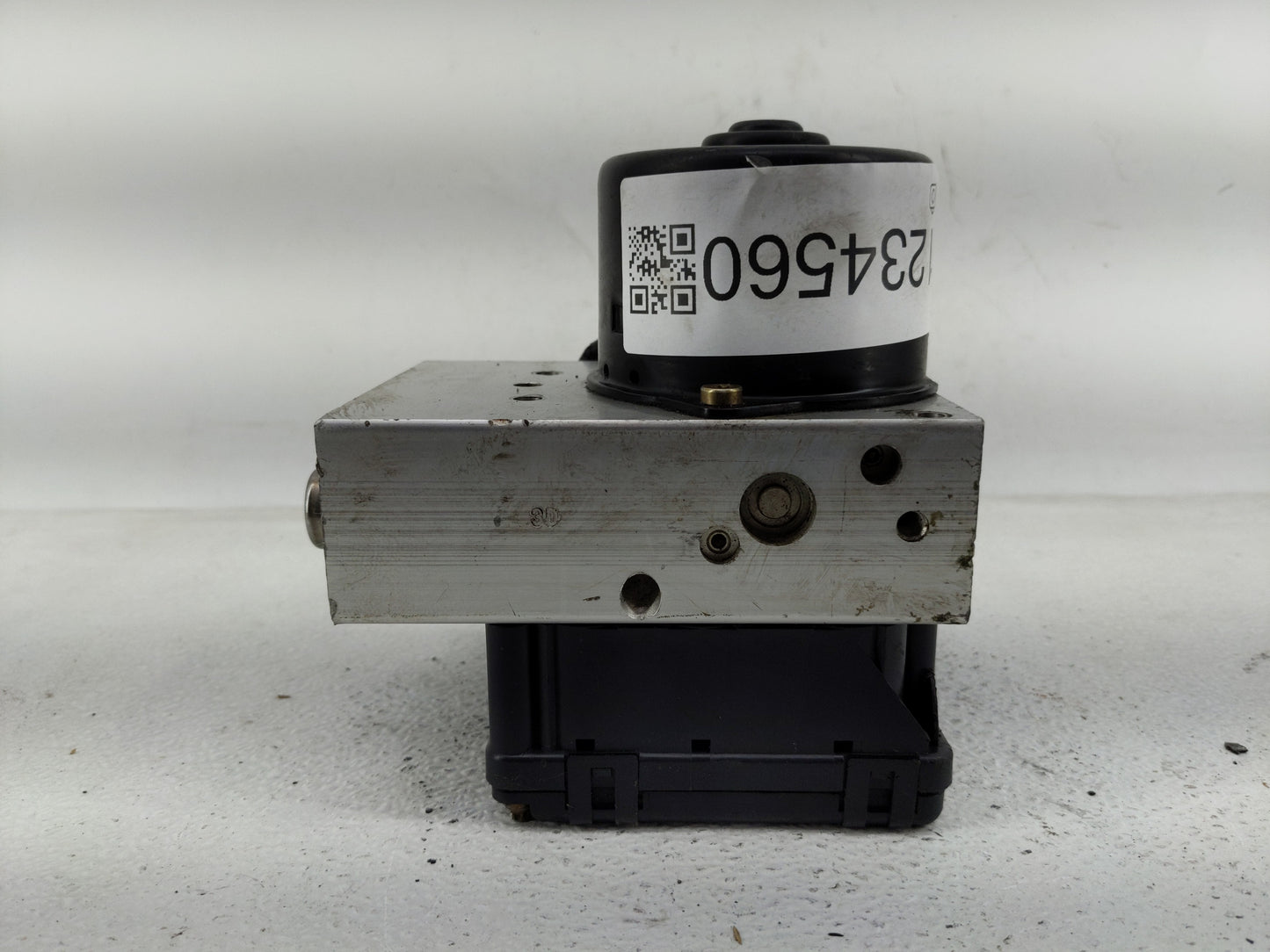 2015 Mitsubishi Outlander ABS Pump Control Module Replacement Fits OEM Used Auto Parts - Oemusedautoparts1.com