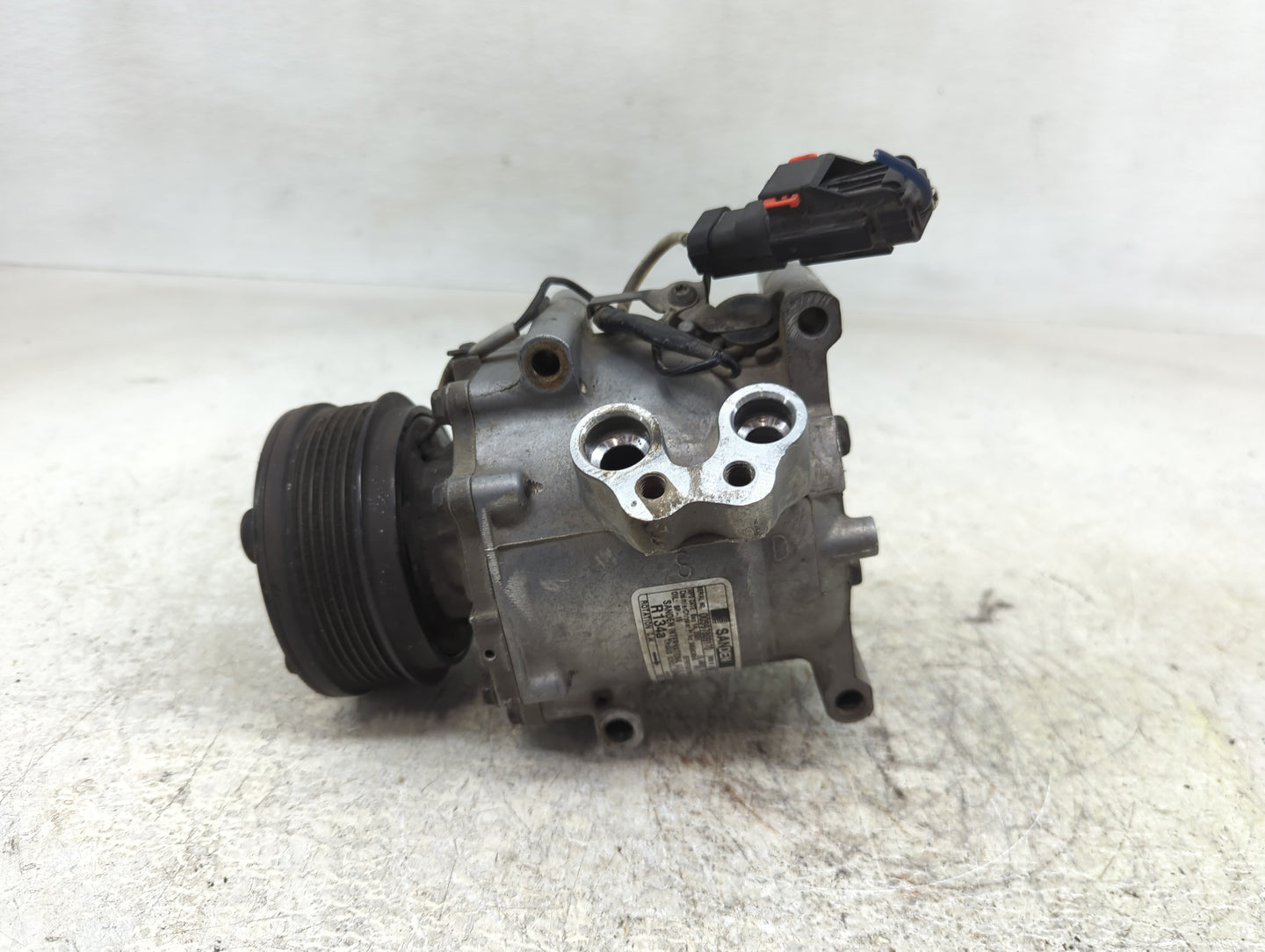 2009-2016 Mitsubishi Outlander Air Conditioning A/c Ac Compressor Oem - Oemusedautoparts1.com