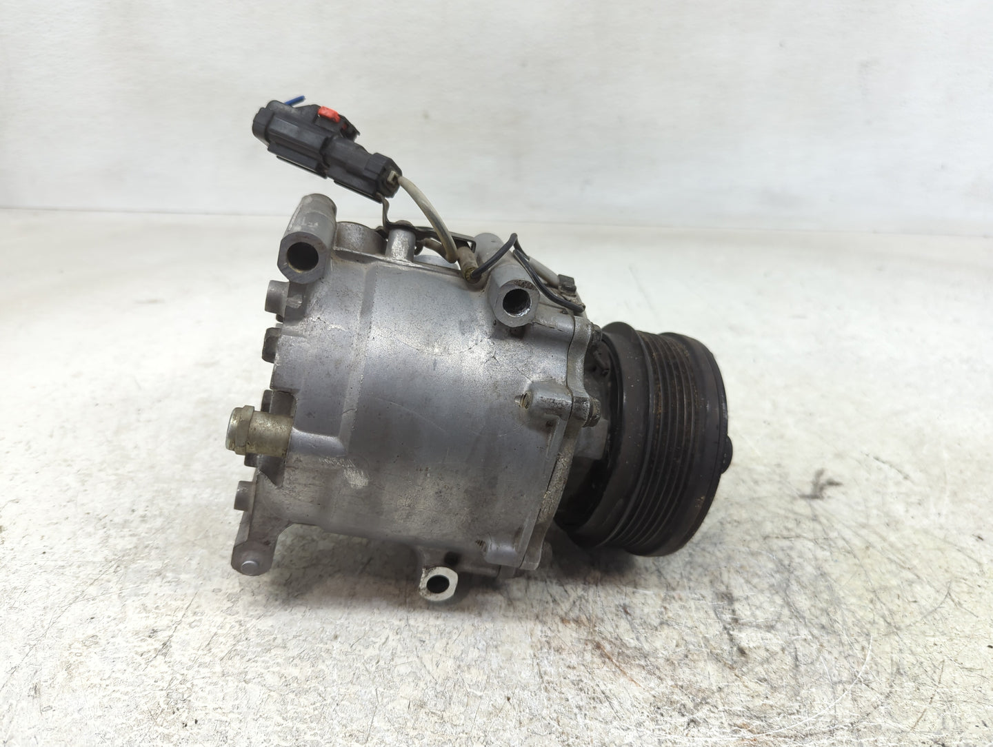 2009-2016 Mitsubishi Outlander Air Conditioning A/c Ac Compressor Oem - Oemusedautoparts1.com