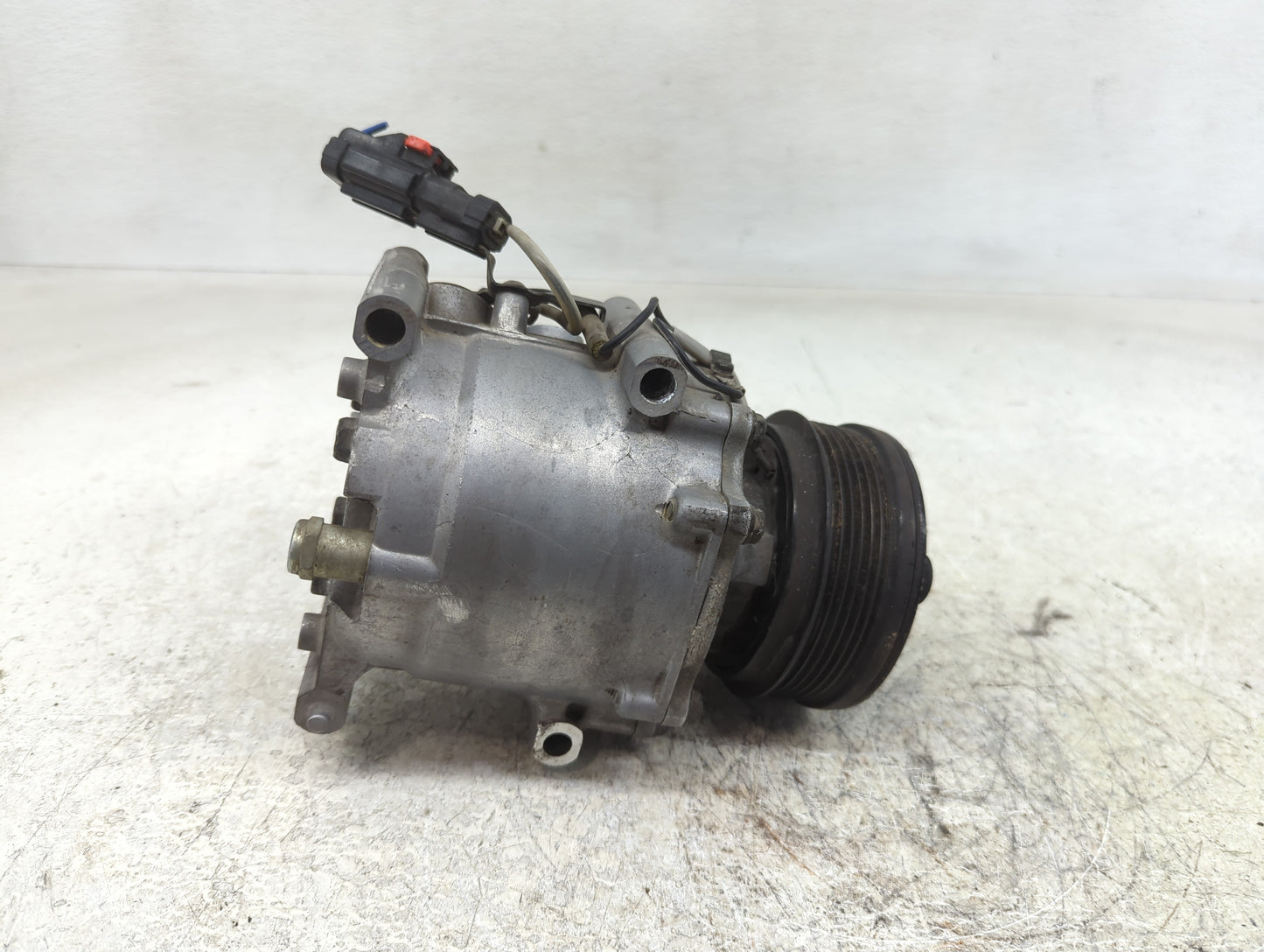 2009-2016 Mitsubishi Outlander Air Conditioning A/c Ac Compressor Oem - Oemusedautoparts1.com