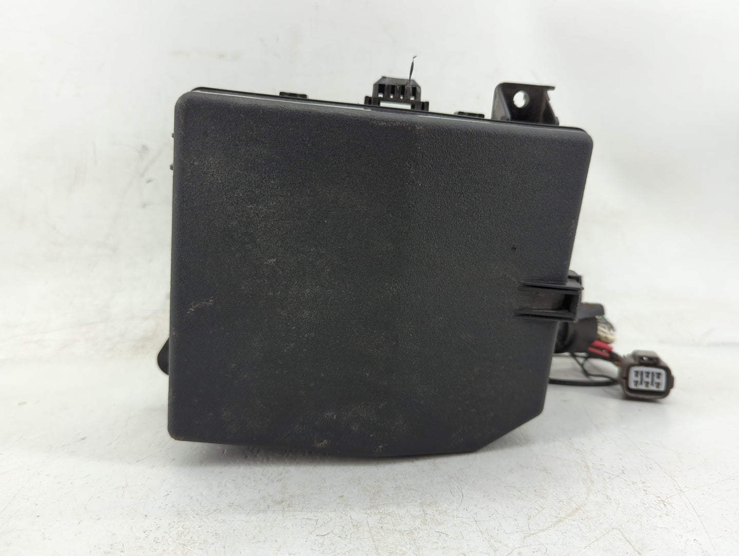 2014-2016 Mitsubishi Outlander Fusebox Fuse Box Panel Relay Module P/N:8637A887 Fits Fits 2014 2015 2016 OEM Used Auto Parts