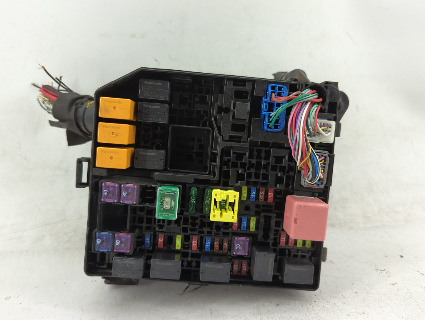 2014-2016 Mitsubishi Outlander Fusebox Fuse Box Panel Relay Module P/N:8637A887 Fits Fits 2014 2015 2016 OEM Used Auto Parts