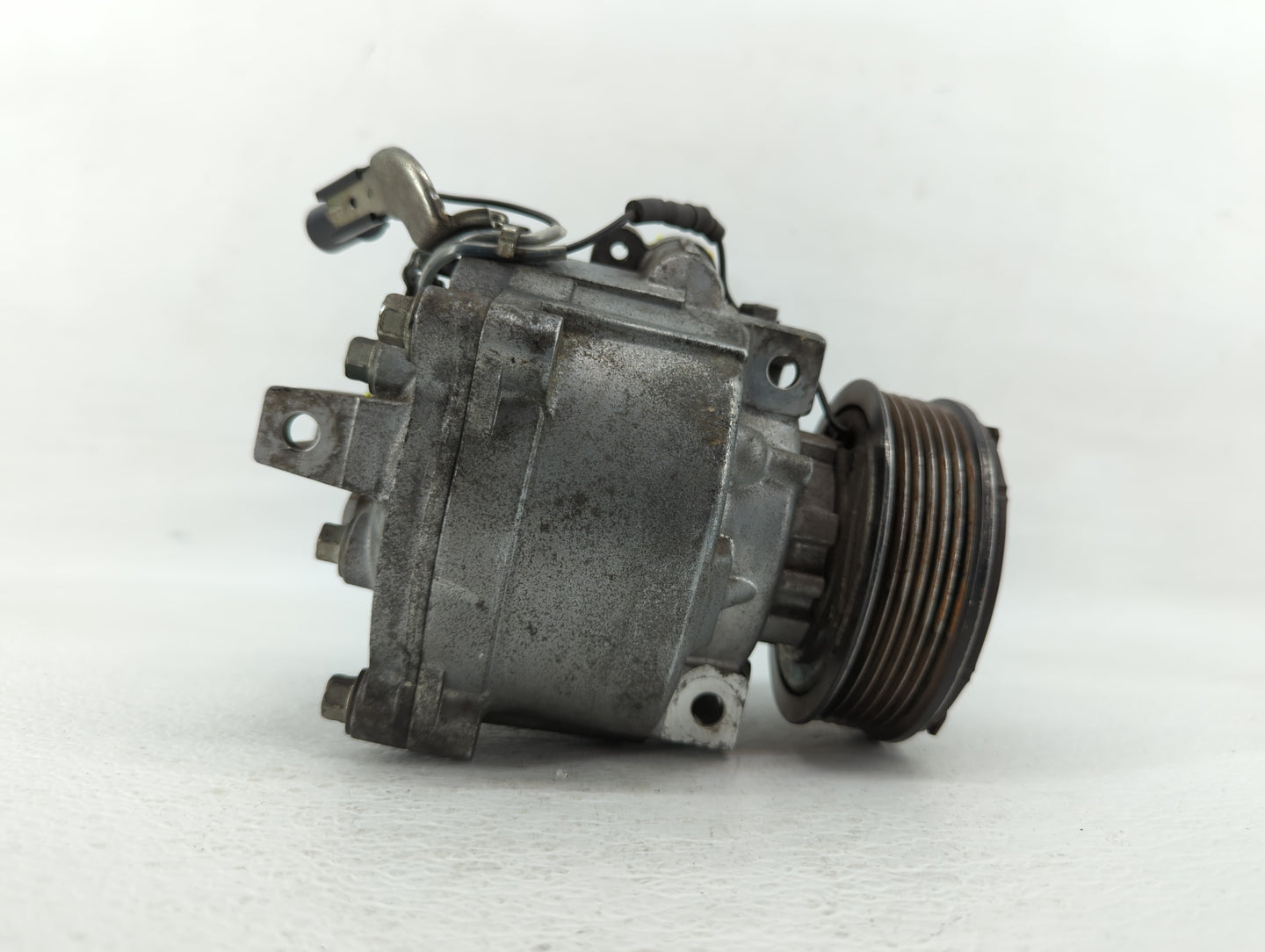 2009-2016 Mitsubishi Outlander Air Conditioning A/c Ac Compressor Oem 455136 - Oemusedautoparts1.com