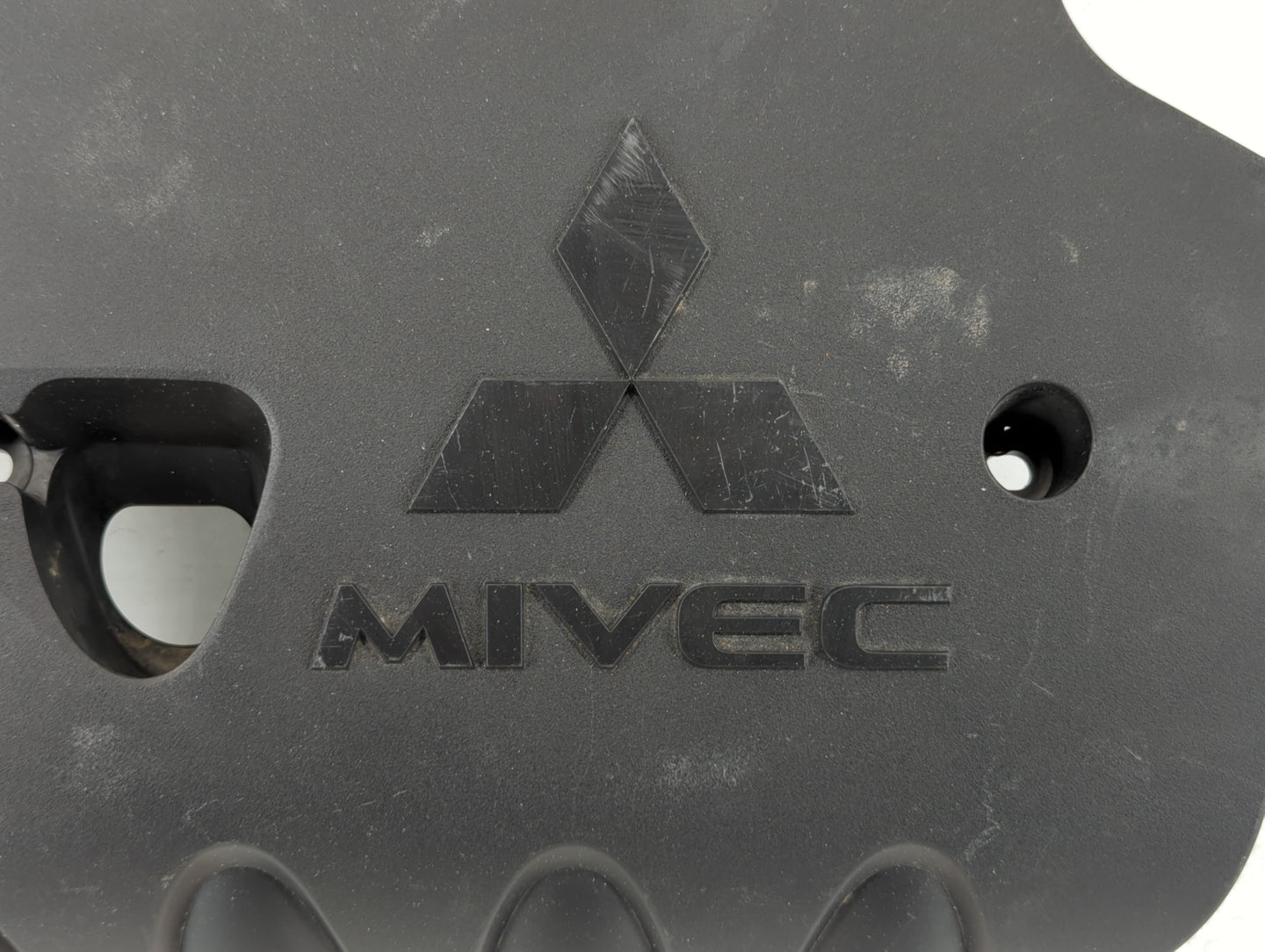 2015 Mitsubishi Outlander Engine Cover - Oemusedautoparts1.com