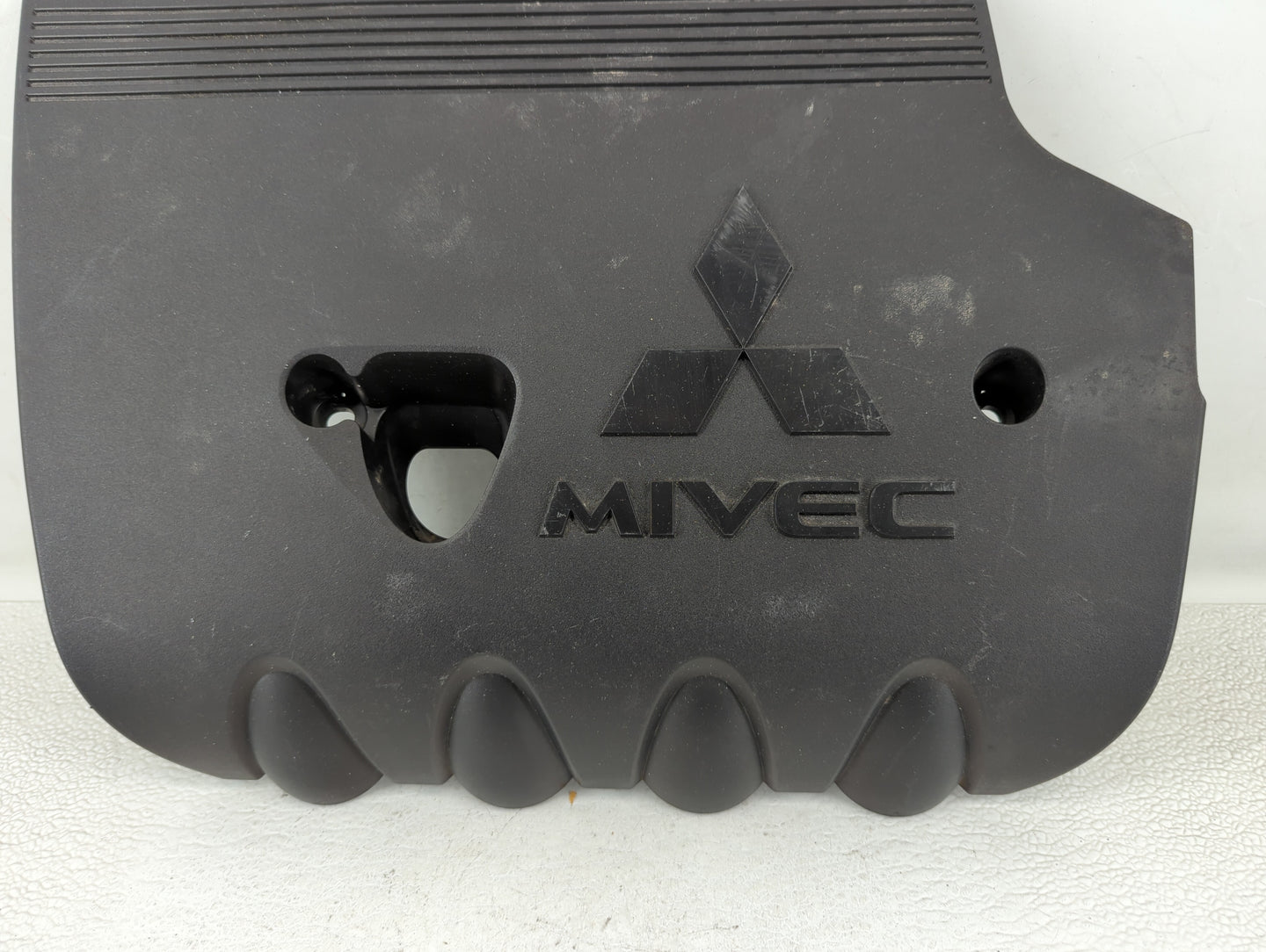 2015 Mitsubishi Outlander Engine Cover - Oemusedautoparts1.com