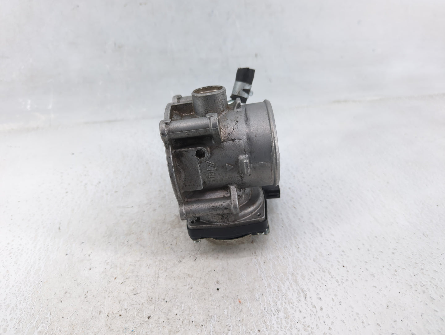 2013-2017 Mitsubishi Outlander Throttle Body P/N:4X14 0857 57021 Fits Fits 2013 2014 2015 2016 2017 OEM Used Auto Parts - Oe