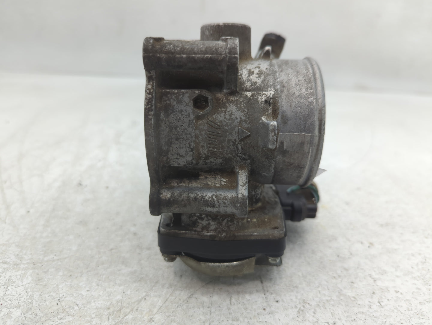 2013-2017 Mitsubishi Outlander Throttle Body P/N:5219 1210 57021 Fits Fits 2013 2014 2015 2016 2017 OEM Used Auto Parts - Oe