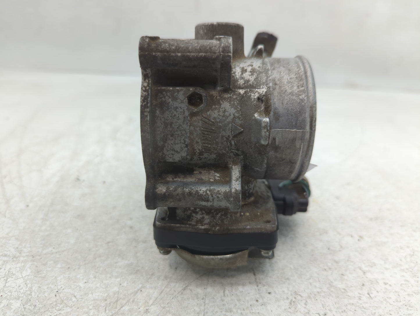 2013-2017 Mitsubishi Outlander Throttle Body P/N:5219 1210 57021 Fits Fits 2013 2014 2015 2016 2017 OEM Used Auto Parts - Oe