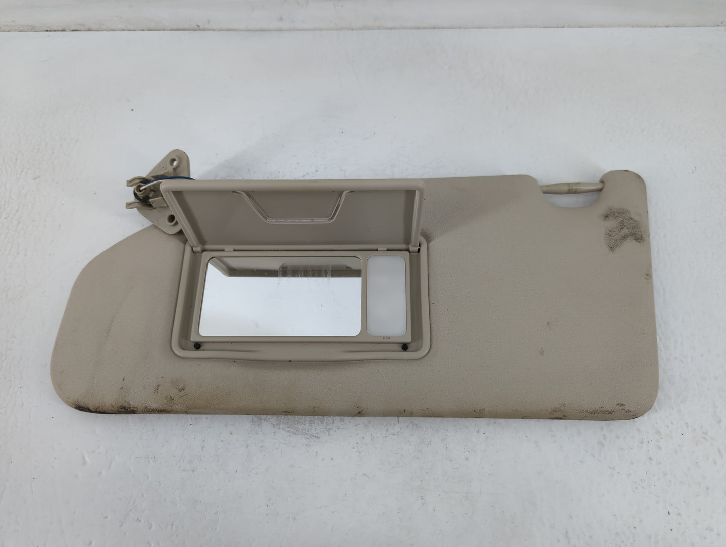 2014-2015 Mitsubishi Outlander Sun Visor Shade Replacement Driver Left Mirror Fits Fits 2014 2015 OEM Used Auto Parts - Oemu
