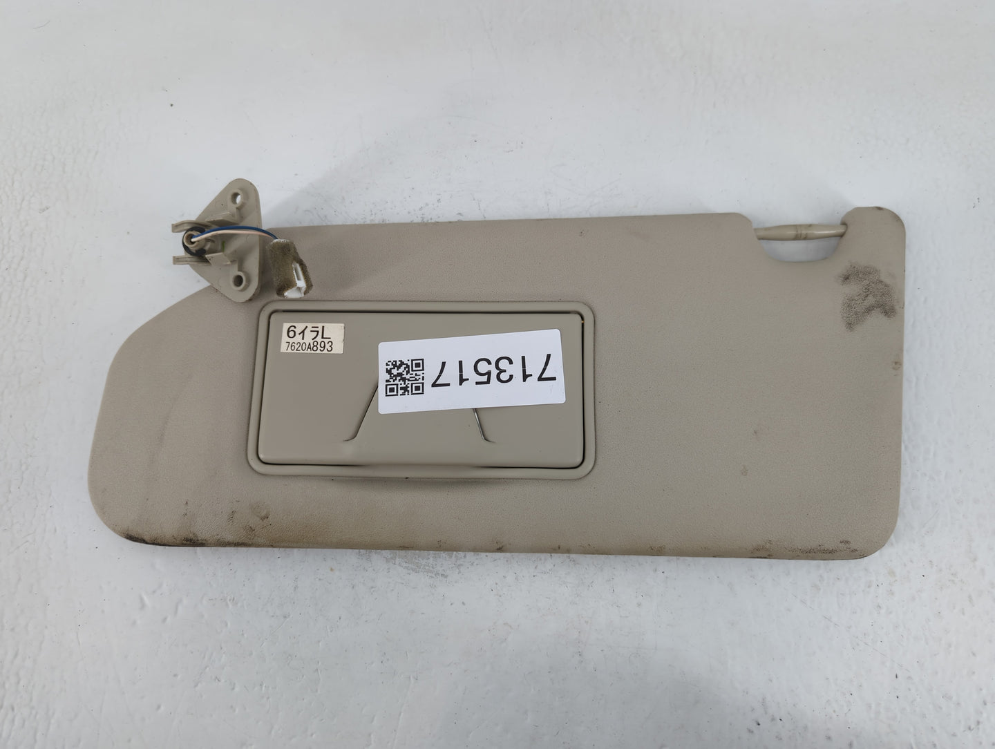 2014-2015 Mitsubishi Outlander Sun Visor Shade Replacement Driver Left Mirror Fits Fits 2014 2015 OEM Used Auto Parts - Oemu