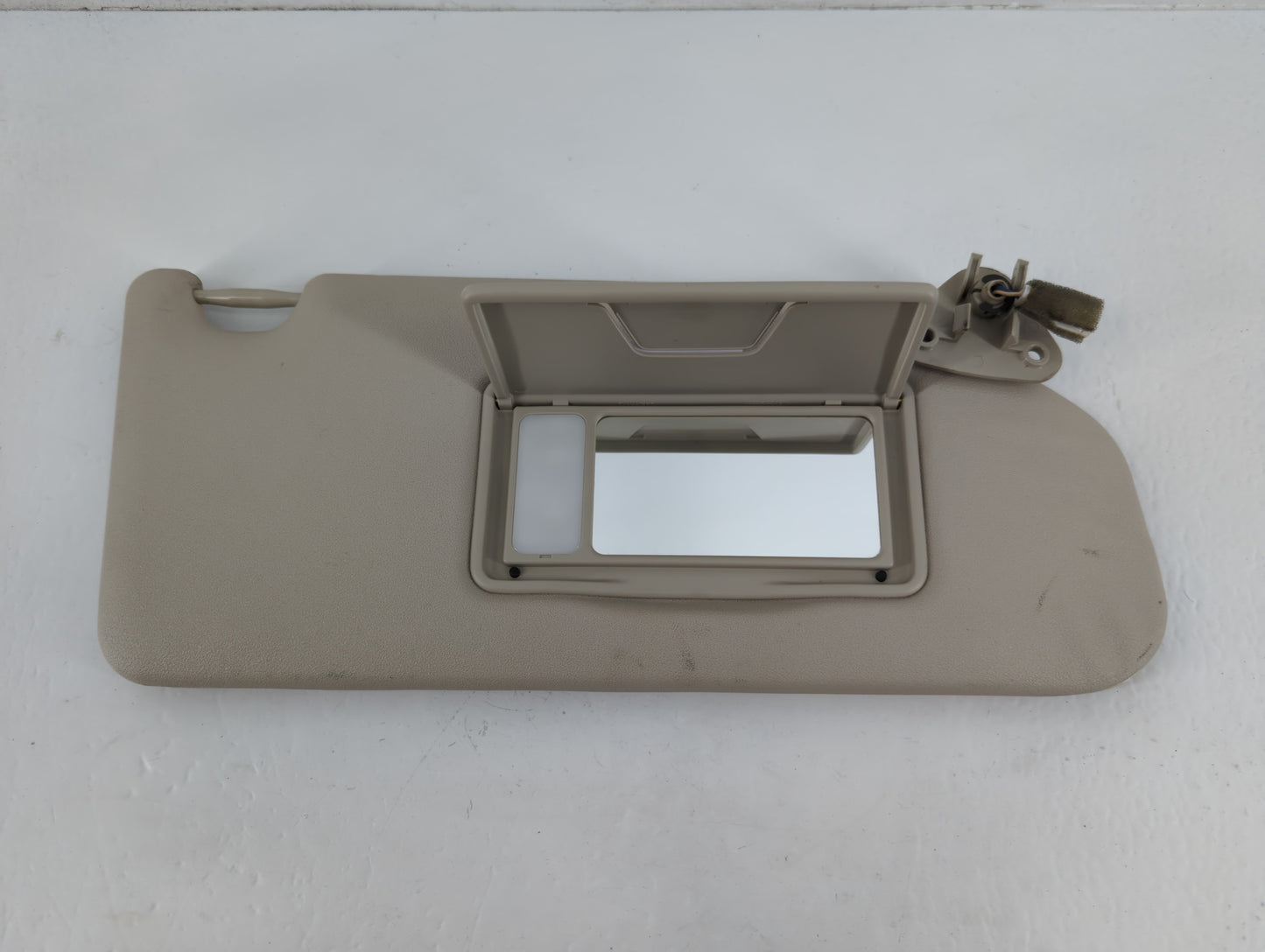 2014-2015 Mitsubishi Outlander Sun Visor Shade Replacement Passenger Right Mirror Fits Fits 2014 2015 OEM Used Auto Parts - 