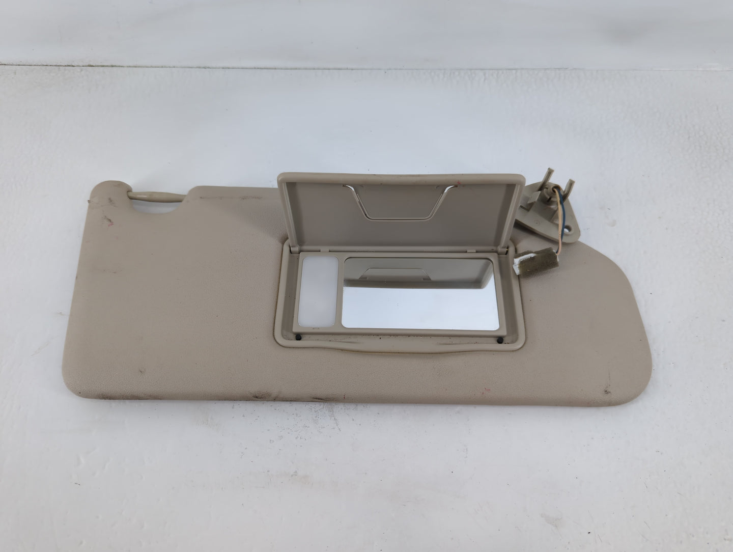 2014-2015 Mitsubishi Outlander Sun Visor Shade Replacement Passenger Right Mirror Fits Fits 2014 2015 OEM Used Auto Parts - 