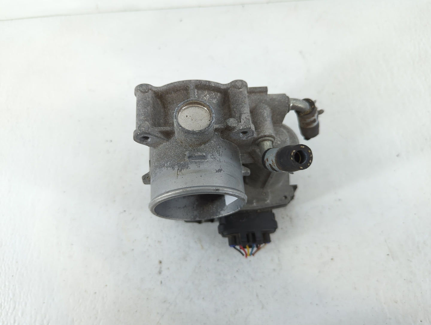 2013-2017 Mitsubishi Outlander Throttle Body Fits Fits 2013 2014 2015 2016 2017 OEM Used Auto Parts - Oemusedautoparts1.com