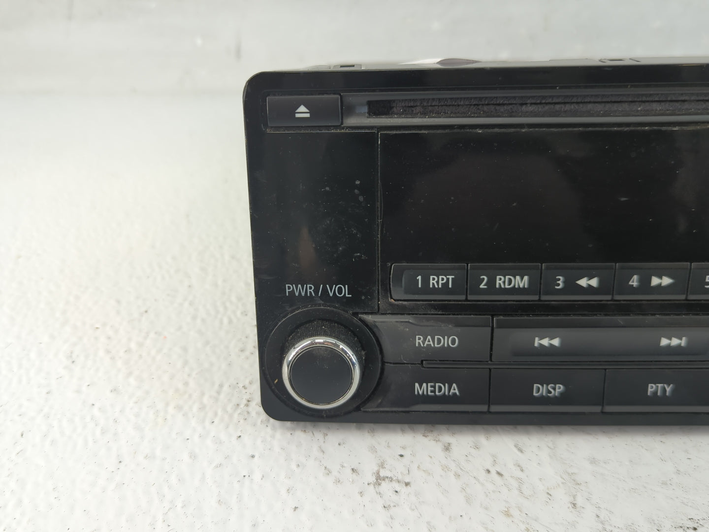 2015 Mitsubishi Outlander Radio AM FM Cd Player Receiver Replacement P/N:8701A405 Fits OEM Used Auto Parts - Oemusedautopart