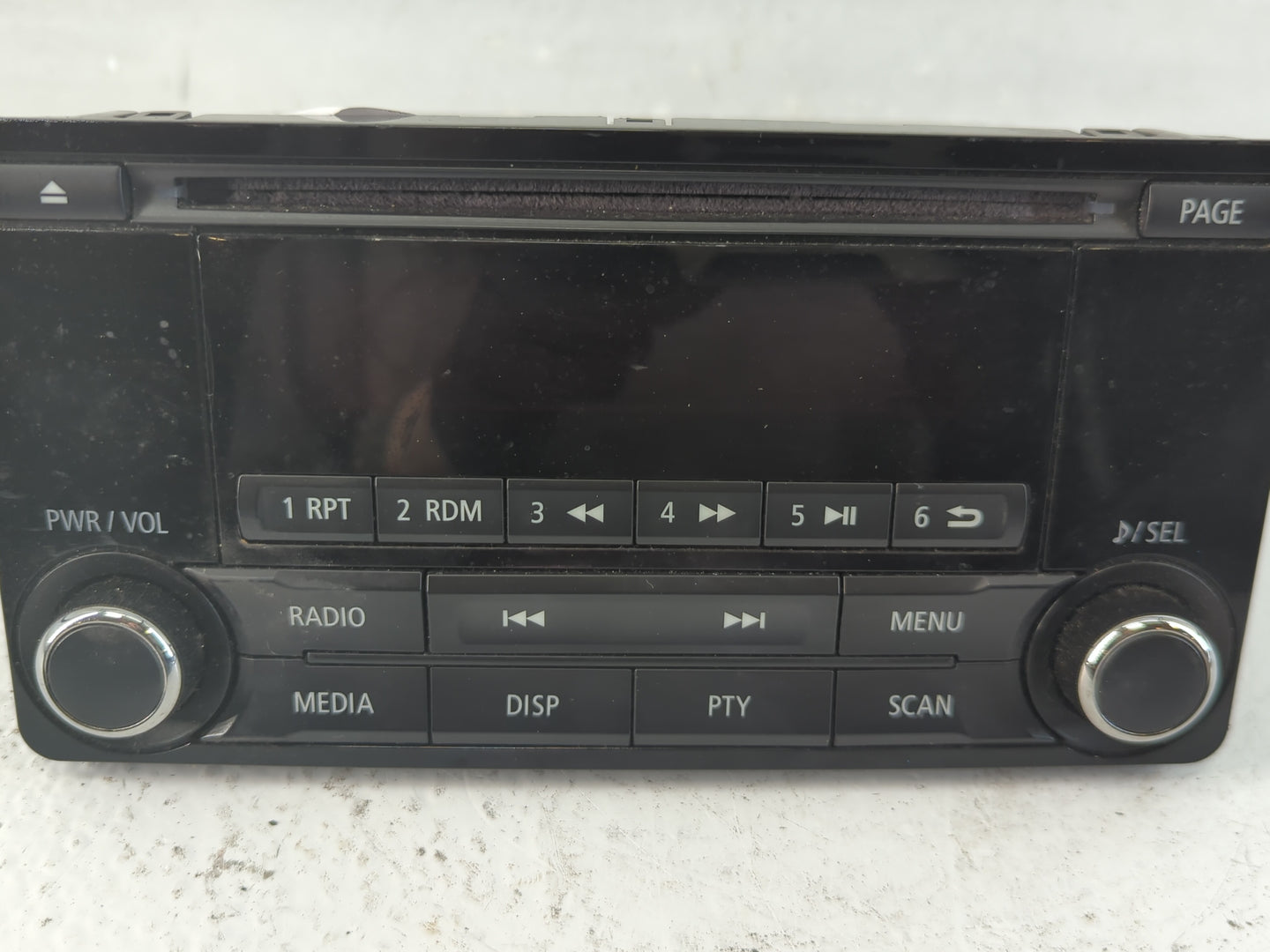 2015 Mitsubishi Outlander Radio AM FM Cd Player Receiver Replacement P/N:8701A405 Fits OEM Used Auto Parts - Oemusedautopart