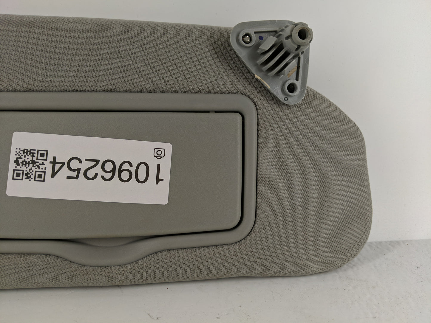 2013-2015 Mitsubishi Outlander Sport Sun Visor Shade Replacement Passenger Right Mirror Fits Fits 2013 2014 2015 OEM Used Au