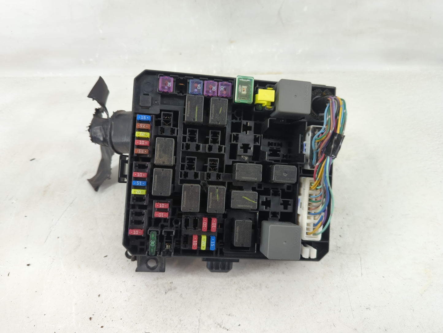 2012-2017 Mitsubishi Outlander Sport Fusebox Fuse Box Panel Relay Module P/N:8565A268 Fits Fits 2012 2013 2014 2015 2016 201