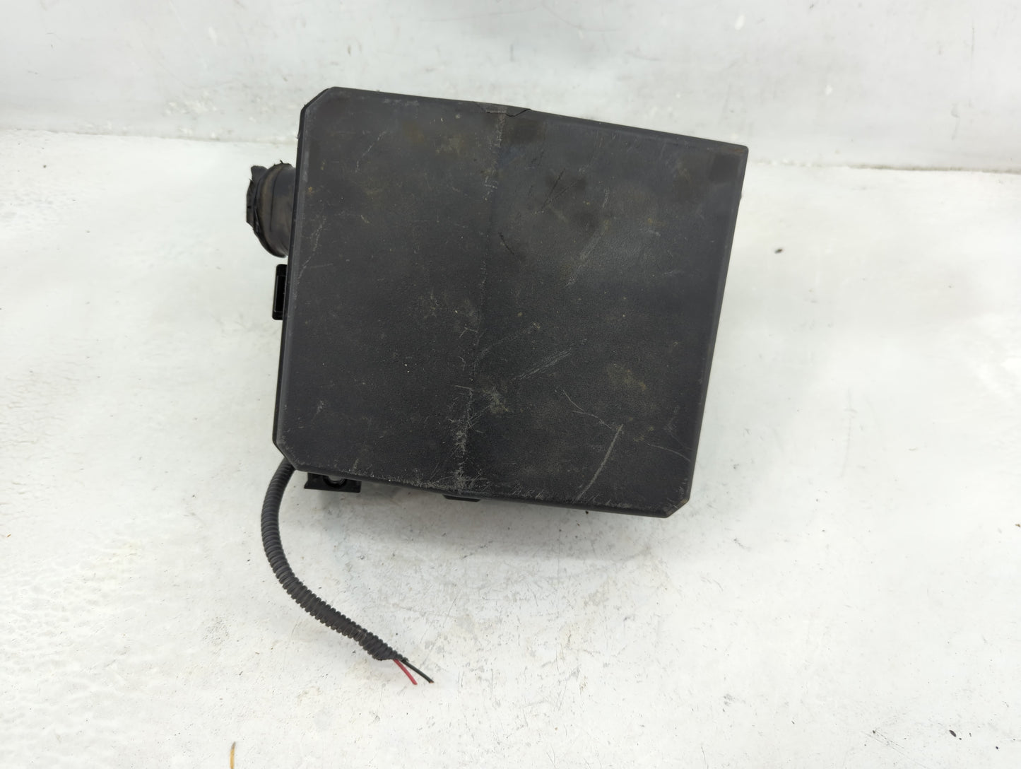 2012-2017 Mitsubishi Outlander Sport Fusebox Fuse Box Panel Relay Module P/N:8565A268 Fits Fits 2012 2013 2014 2015 2016 201