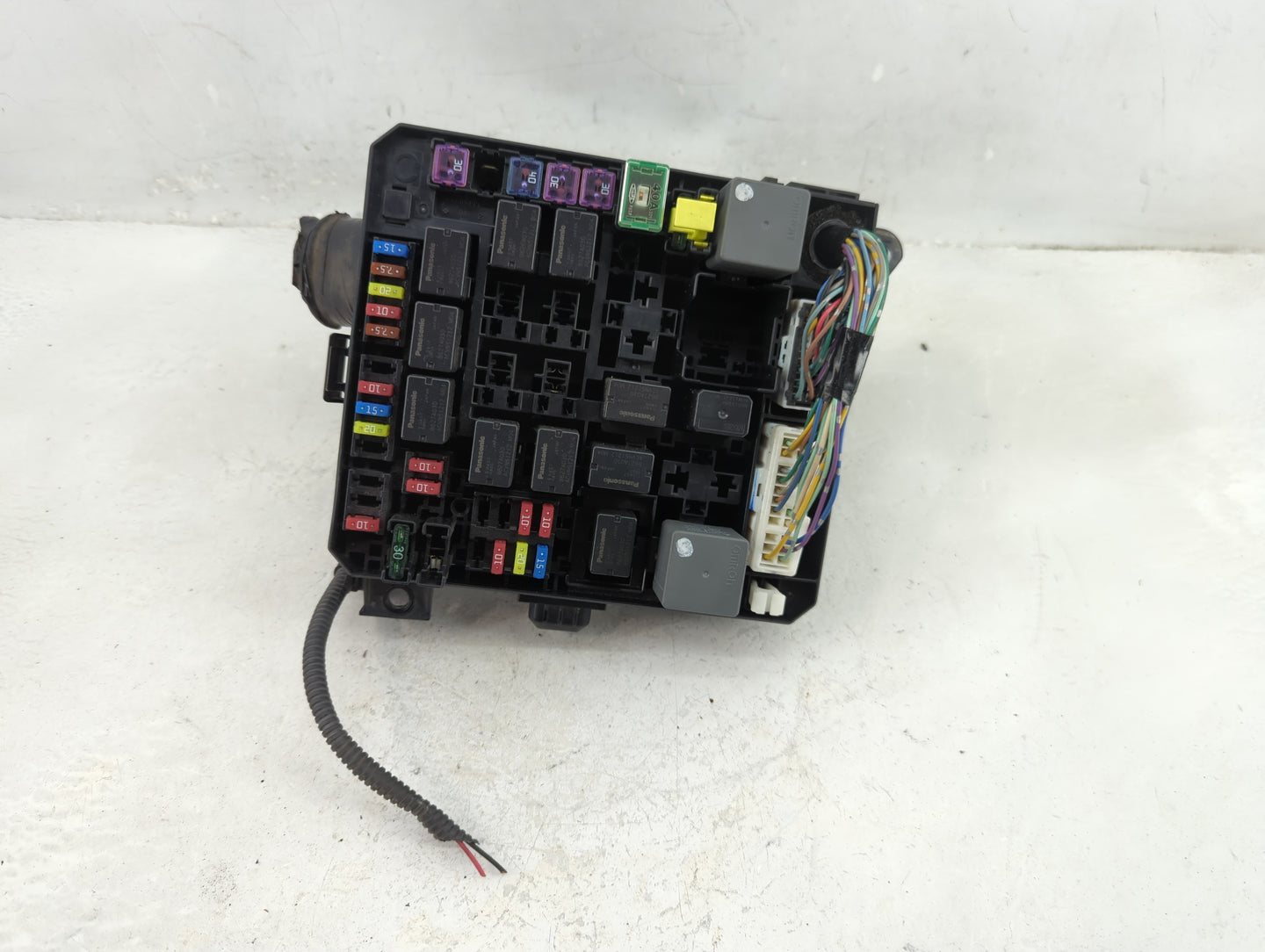 2012-2017 Mitsubishi Outlander Sport Fusebox Fuse Box Panel Relay Module P/N:8565A268 Fits Fits 2012 2013 2014 2015 2016 201