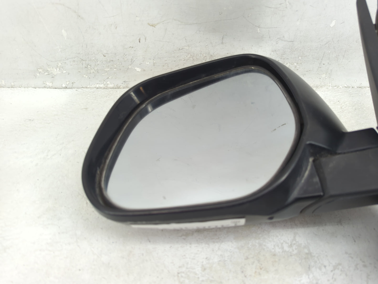2014-2015 Mitsubishi Outlander Sport Driver Side View Mirror - Left Door Mirror OEM Used - Oemusedautoparts1.com