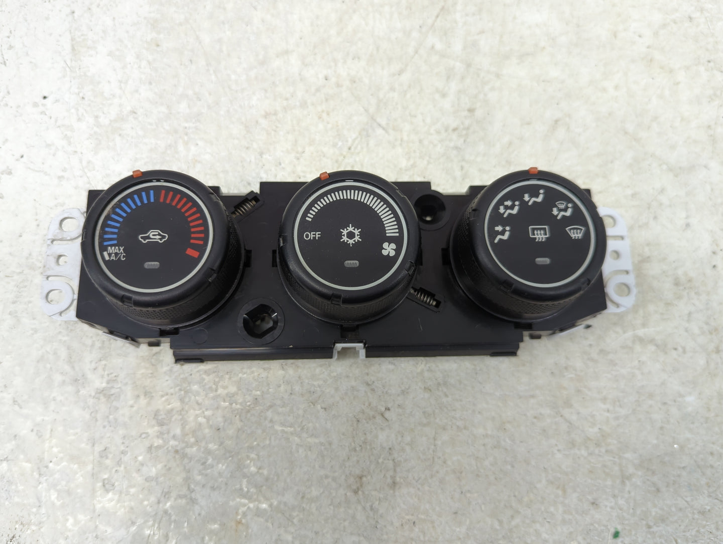 2013-2017 Mitsubishi Outlander Sport Climate Control Module Temperature AC/Heater Replacement P/N:7820A809 Fits OEM Used Aut