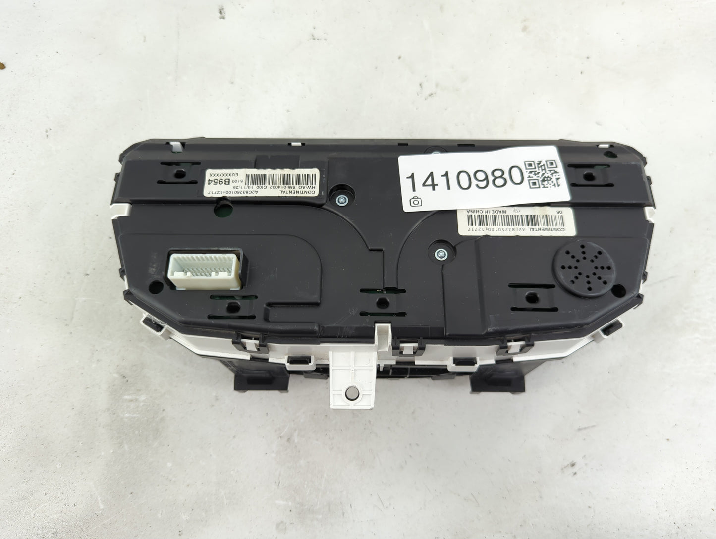 2014-2015 Mitsubishi Outlander Sport Instrument Cluster Speedometer Gauges P/N:8100B954 Fits Fits 2014 2015 OEM Used Auto Pa