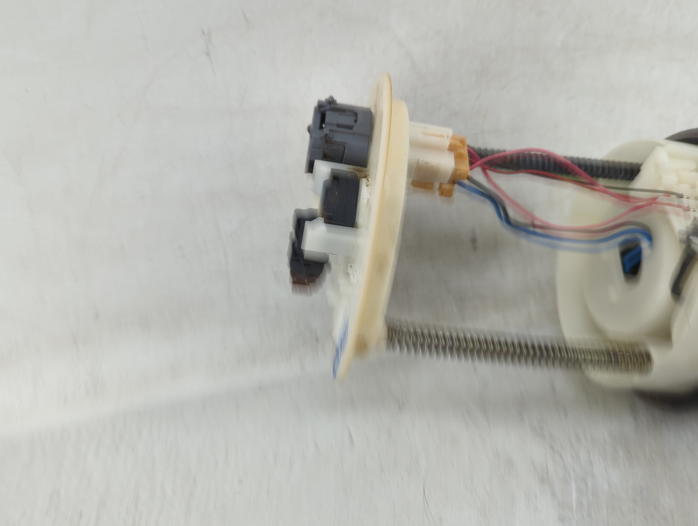 2014-2015 Mitsubishi Outlander Sport Electrical Gas Fuel Pump Assembly - Oemusedautoparts1.com