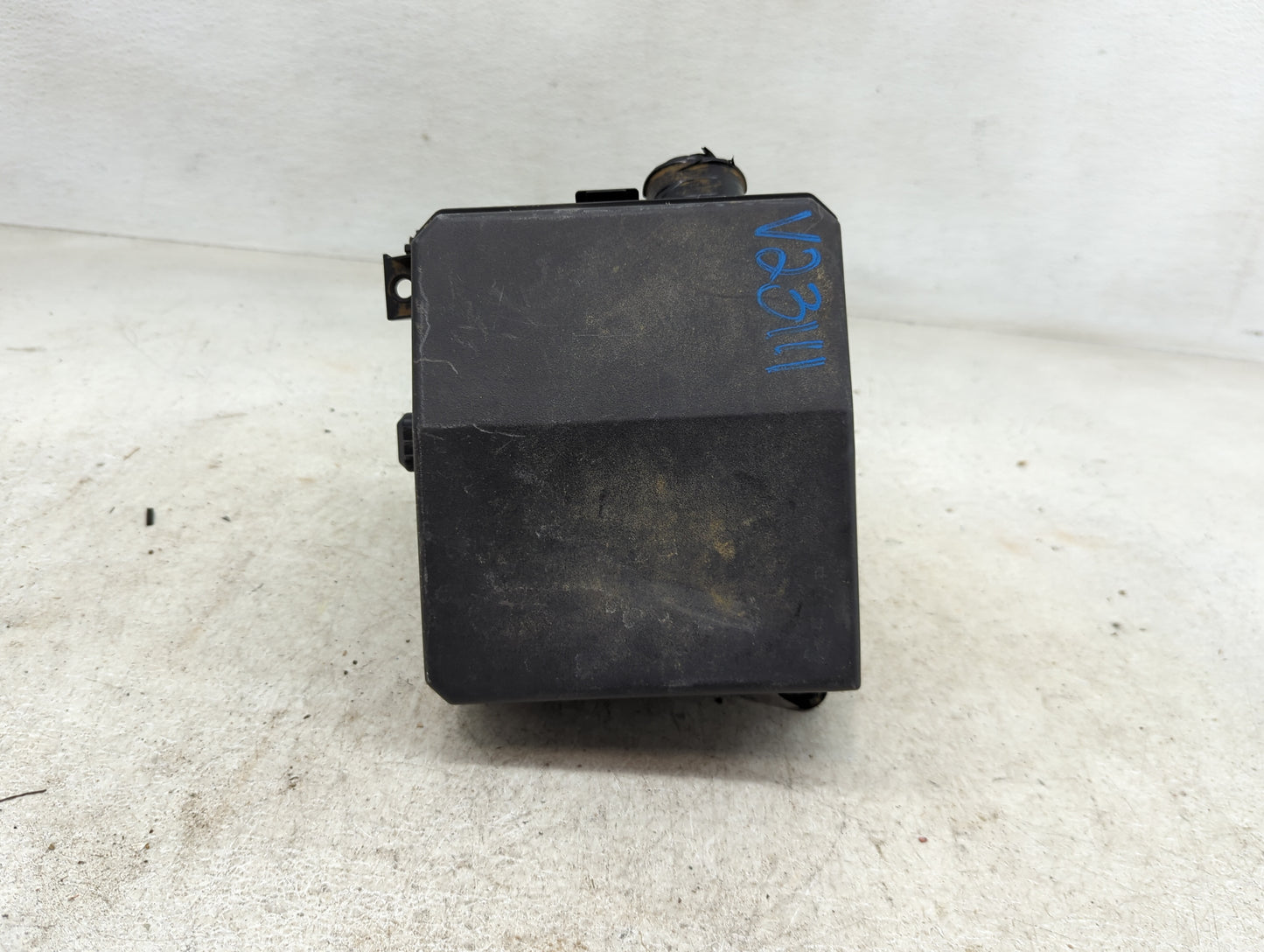 2012-2017 Mitsubishi Outlander Sport Fusebox Fuse Box Panel Relay Module P/N:8565A268 Fits Fits 2012 2013 2014 2015 2016 201