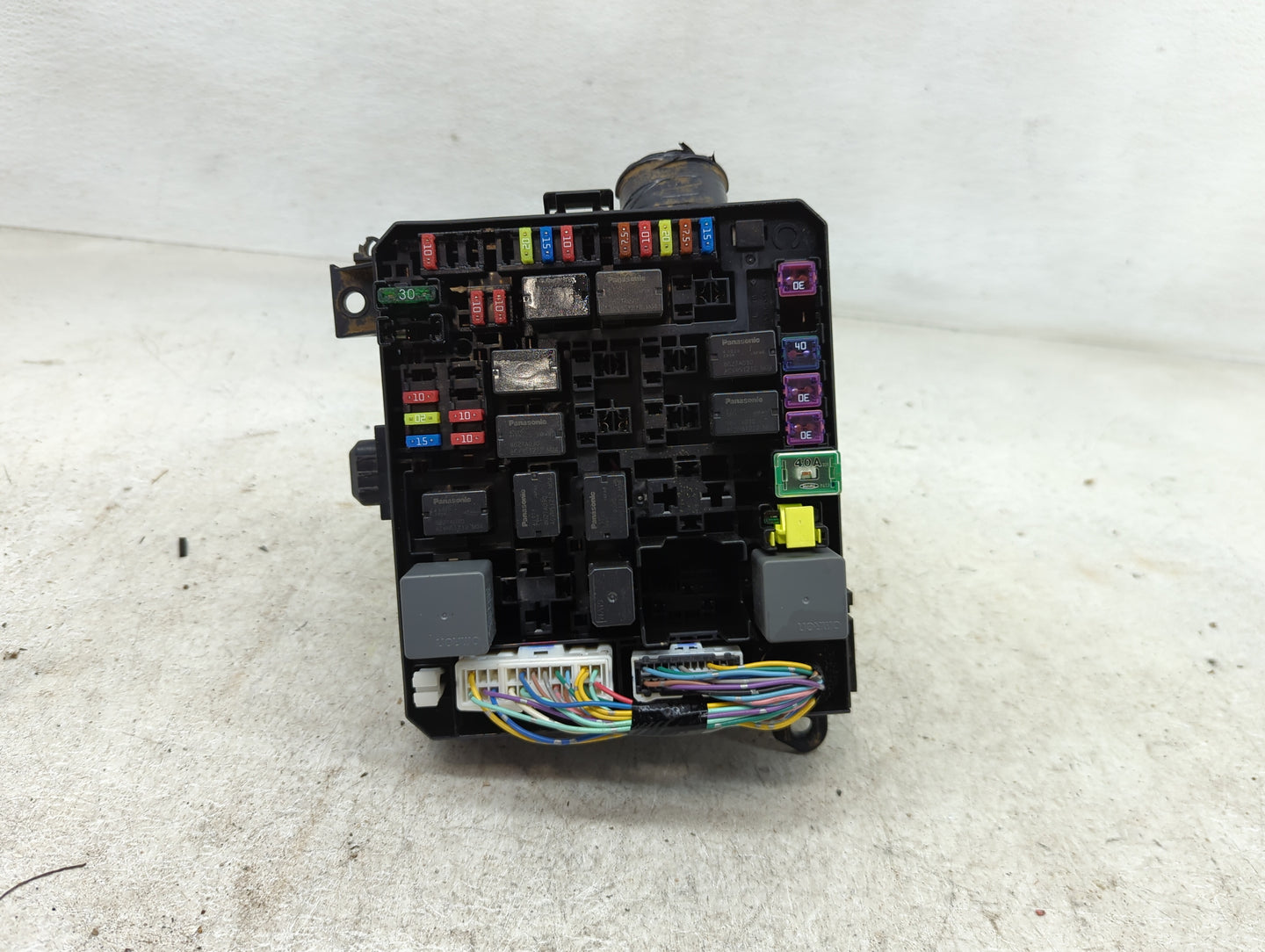 2012-2017 Mitsubishi Outlander Sport Fusebox Fuse Box Panel Relay Module P/N:8565A268 Fits Fits 2012 2013 2014 2015 2016 201