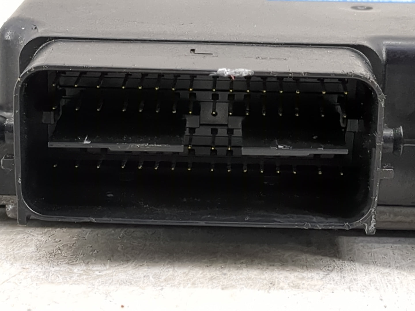 2015 Mitsubishi Outlander Sport PCM Engine Control Computer ECU ECM PCU OEM P/N:1860C422 Fits OEM Used Auto Parts - Oemuseda