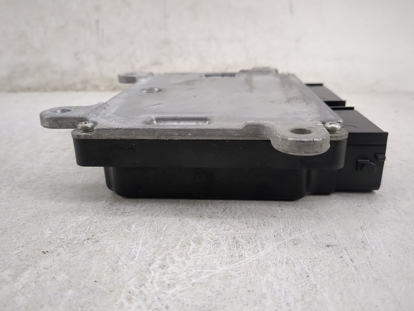 2015 Mitsubishi Outlander Sport PCM Engine Control Computer ECU ECM PCU OEM P/N:1860C422 Fits OEM Used Auto Parts - Oemuseda