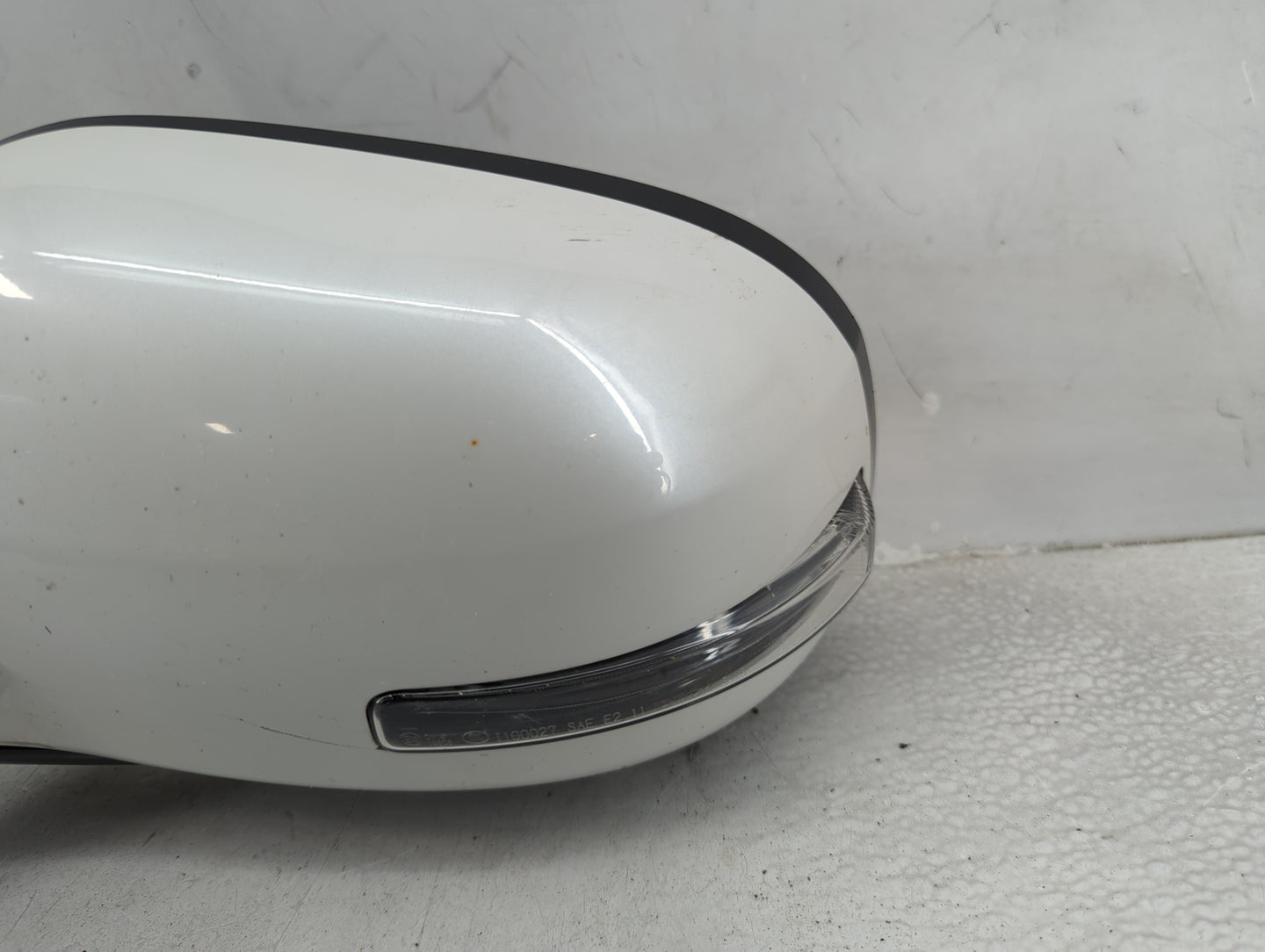 2015-2017 Mitsubishi Outlander Sport Driver Side View Mirror - Left Door Mirror OEM Used - Oemusedautoparts1.com