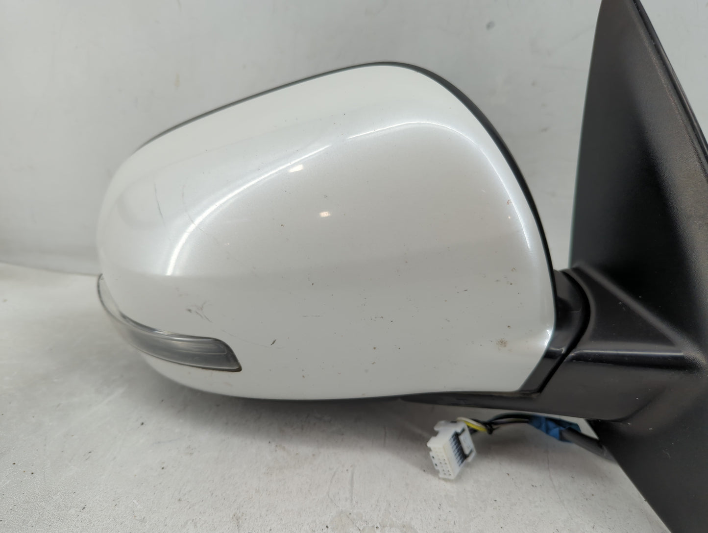 2015-2017 Mitsubishi Outlander Sport Passenger Side View Mirror - Right Door Mirror OEM Used - Oemusedautoparts1.com