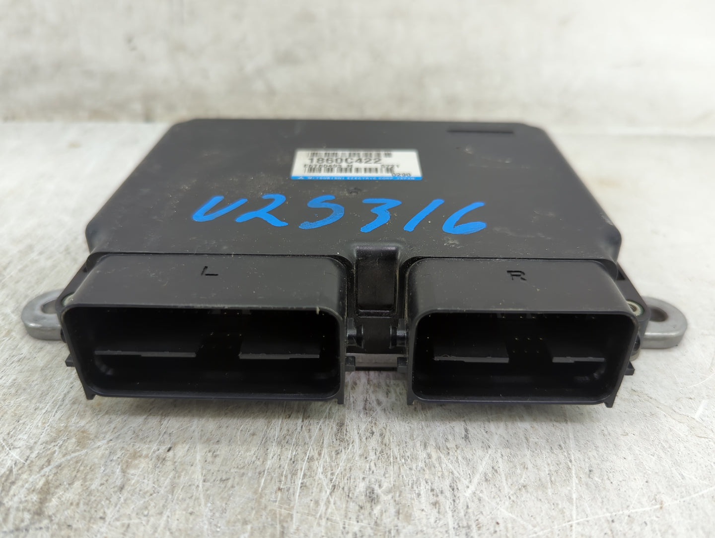 2015 Mitsubishi Outlander Sport PCM Engine Control Computer ECU ECM PCU OEM P/N:1860C422 E6T80493 Fits OEM Used Auto Parts -