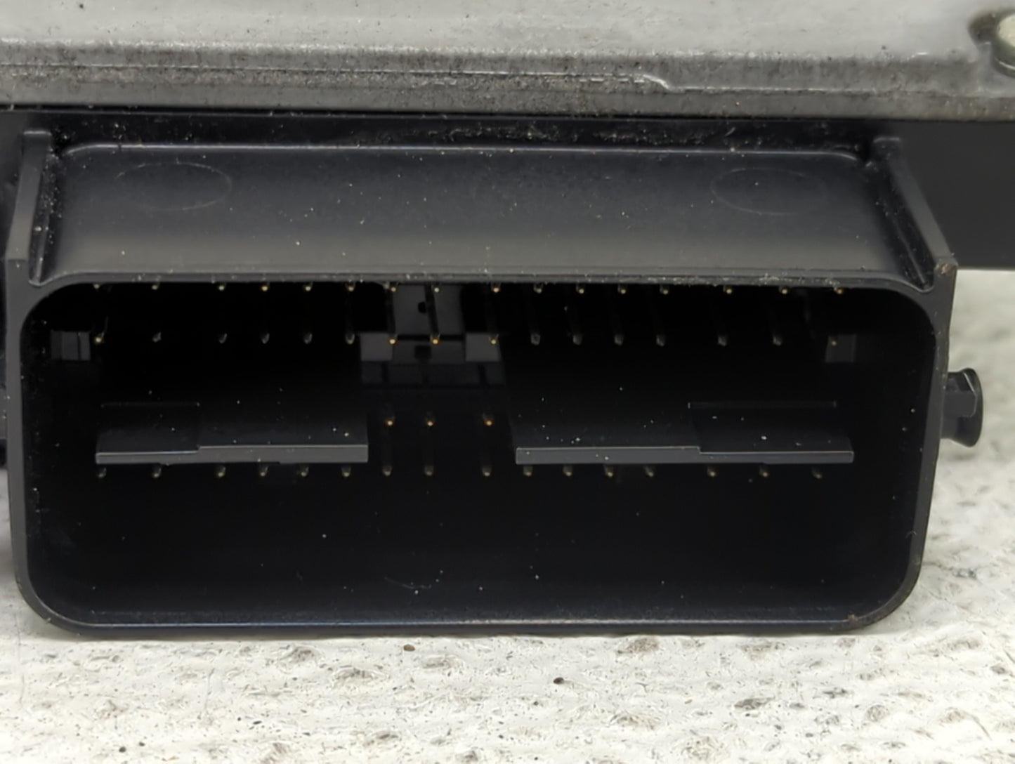 2015 Mitsubishi Outlander Sport PCM Engine Control Computer ECU ECM PCU OEM P/N:1860C593 E6T80497 Fits OEM Used Auto Parts -