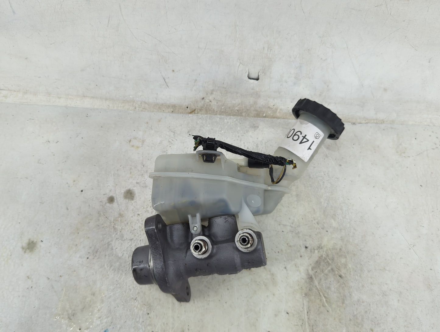 2011-2017 Mitsubishi Outlander Sport Brake Master Cylinder - Oemusedautoparts1.com