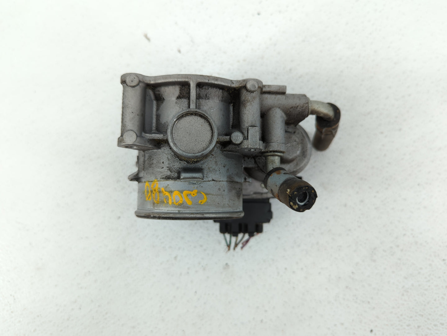 2015 Mitsubishi Outlander Sport Throttle Body P/N:57021 57021-B Fits OEM Used Auto Parts - Oemusedautoparts1.com