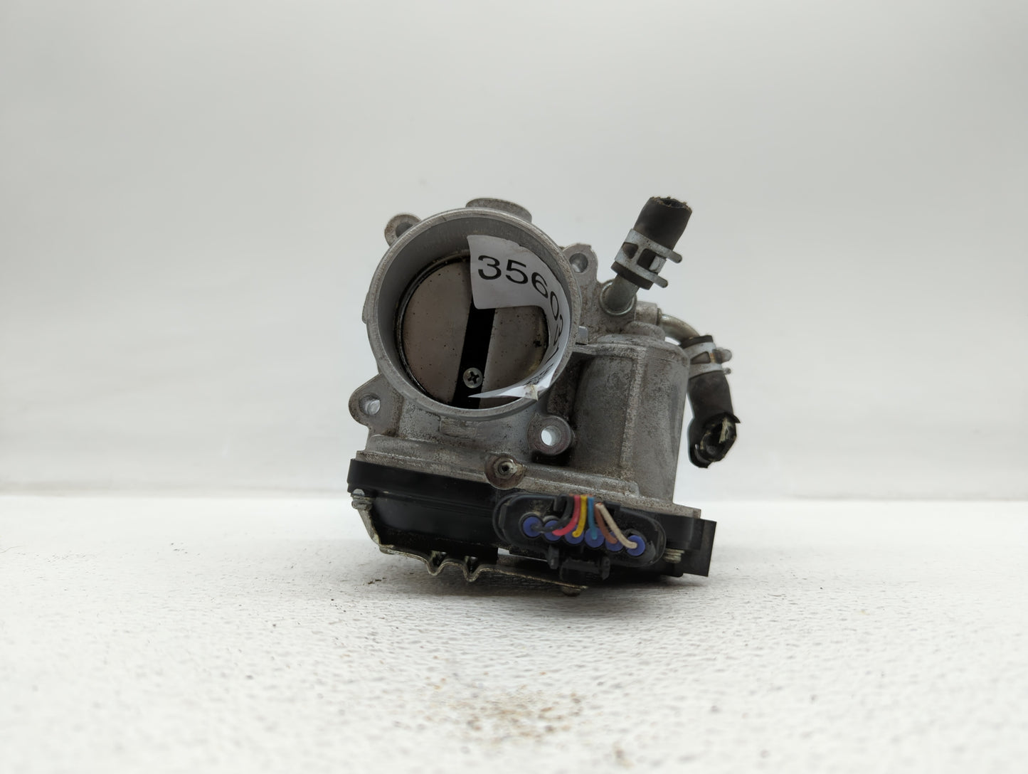 2015 Mitsubishi Outlander Sport Throttle Body P/N:67021 57021, 57021-B Fits OEM Used Auto Parts - Oemusedautoparts1.com